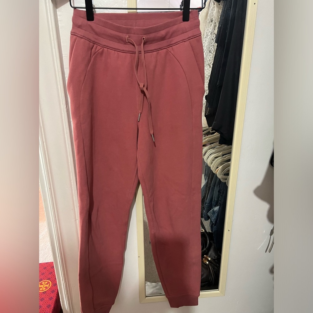 Lululemon joggers